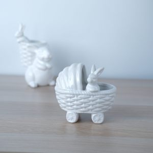 Декоративная фигура "Малыш-Кролик в коляске"