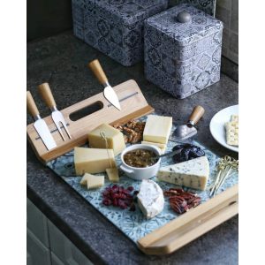 Набор для сыра "Casadecor" (поднос/доска для сыра с 4 ножами) в подарочной упаковке