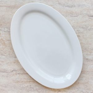 Блюдо овальное белое без рисунка "Посуда Белье"