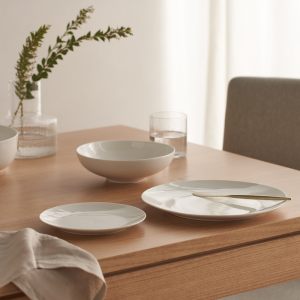 Столовый сервиз "White Basics" в подарочной упаковке