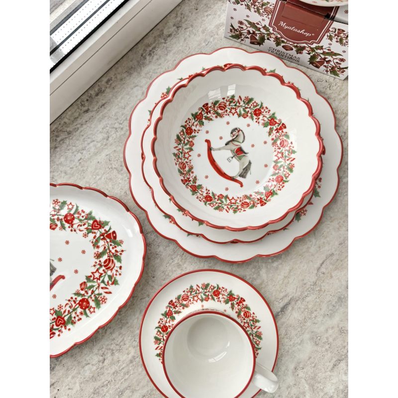 Обеденная новогодняя тарелка "Christmas Traditions" 26см