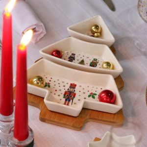 Набор для закусок в виде елочки "NUTCRACKERS" в подарочной упаковке