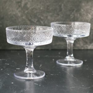 Новогодняя креманка для десерта на ножке "Cherish" с цветком бегонии 200мл