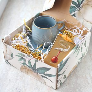 Подарочный набор с чайной парой "Dots"