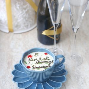 ТОРТ В КРУЖКЕ: Сладкий подарок к 23 февраля, с надписью "С Днём защитника Отечества"