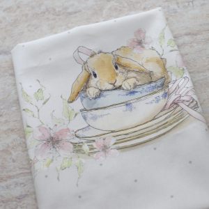 Полотенце кухонное пасхальное "Кролик на кухне"