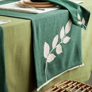 Дорожка на стол "Garden harmony" с вышивкой из хлопка 45х150см