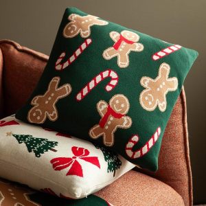 Подушка вязаная с новогодним рисунком "New Year Essential" 45х45см
